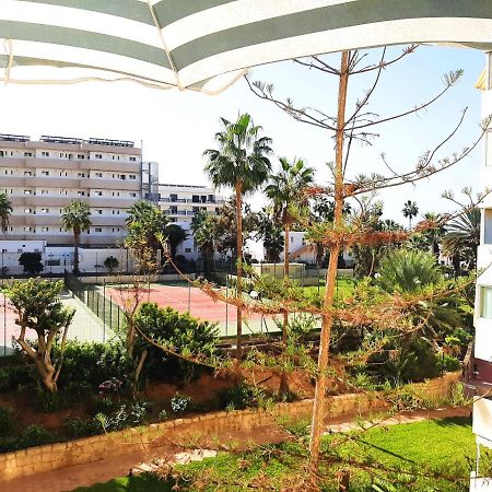 Centrally Located Apartment Close To The Ocean. Arona  Bagian luar foto