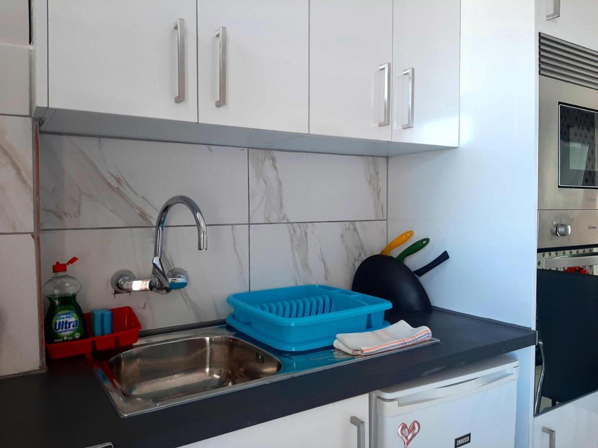 Centrally Located Apartment Close To The Ocean. Arona  Bagian luar foto